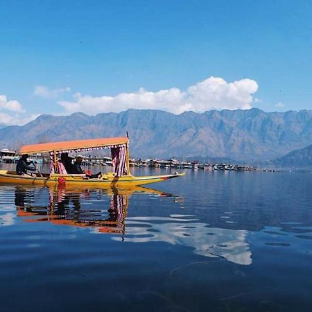 Umbrella Group Of House Boat 호텔 Srīnagar 외부 사진