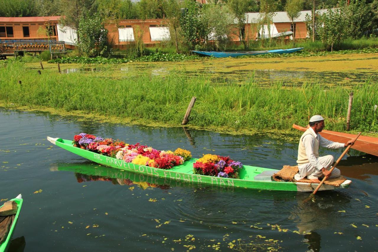 Umbrella Group Of House Boat 호텔 Srīnagar 외부 사진
