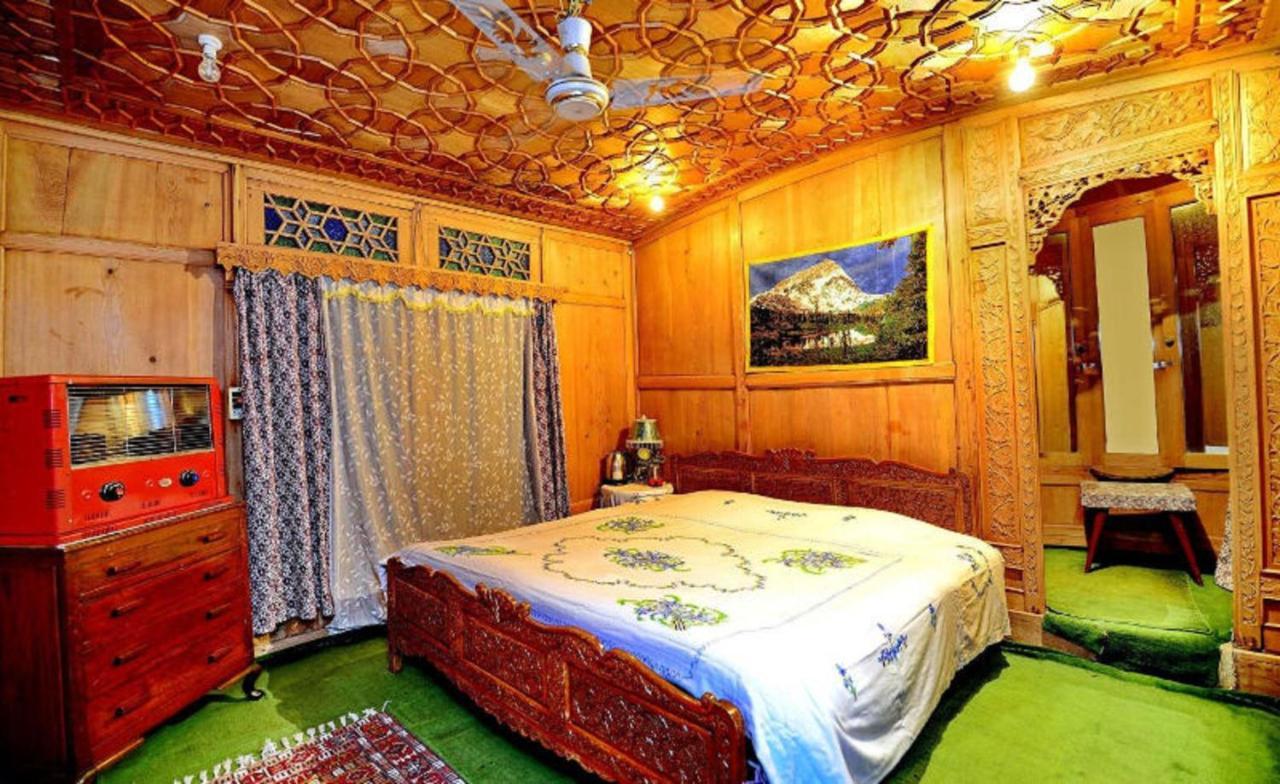 Umbrella Group Of House Boat 호텔 Srīnagar 외부 사진